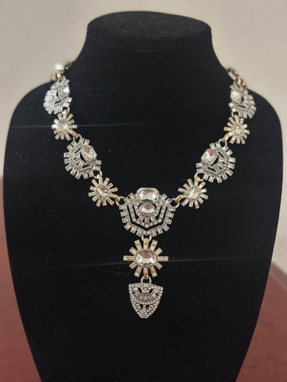 NWT CHICO'S Royal Jewels Collection Pendant Necklace.